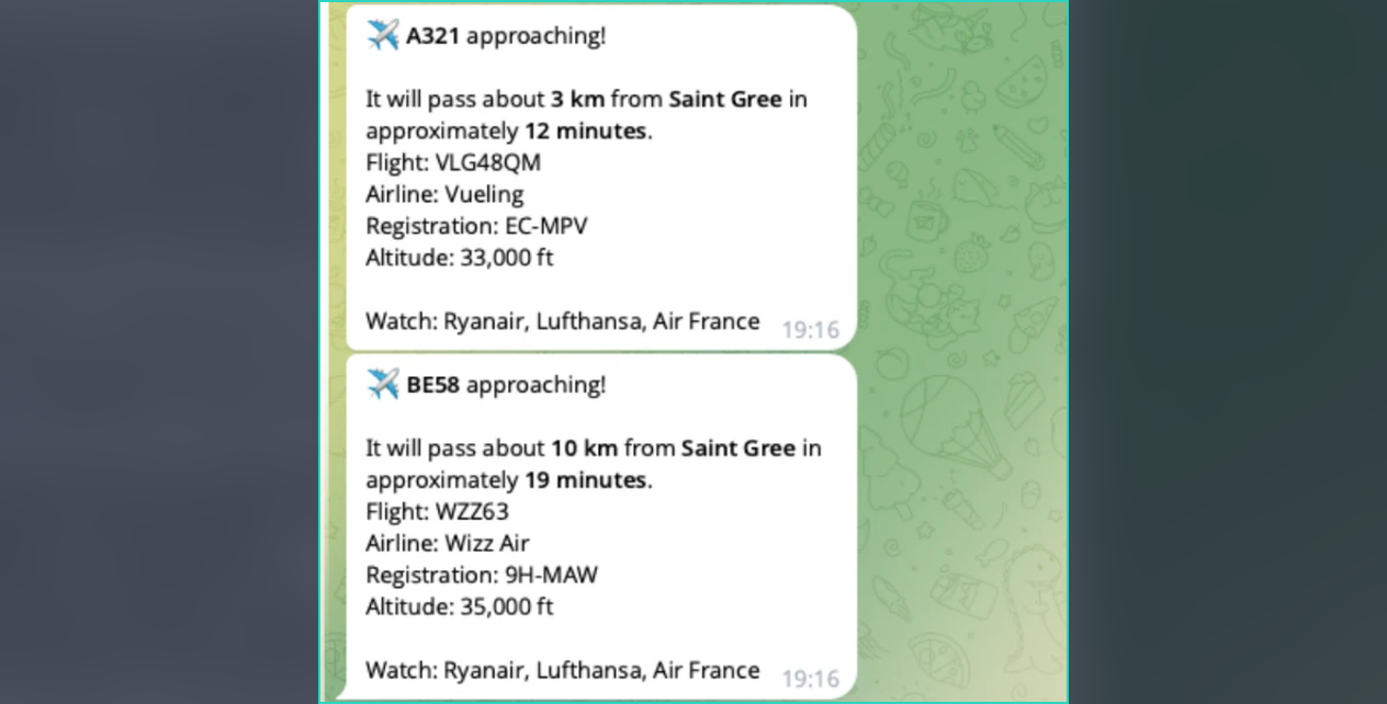 Telegram chat with two flight alerts sent by the Flight Alerts bot